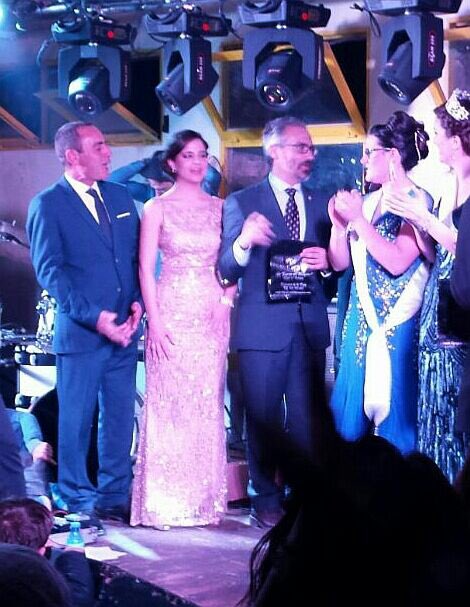 Morenomedina01's tweet photo. En la coronación de la Reina y Damas. @ArchivelFiestas disfrutando de una gran gala con los vecinos @DiarioArchivel https://t.co/p32mSwFAVy