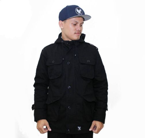 Black Parka - M/L/XL - IDR 300k -info order 3130813D line: schvncloth