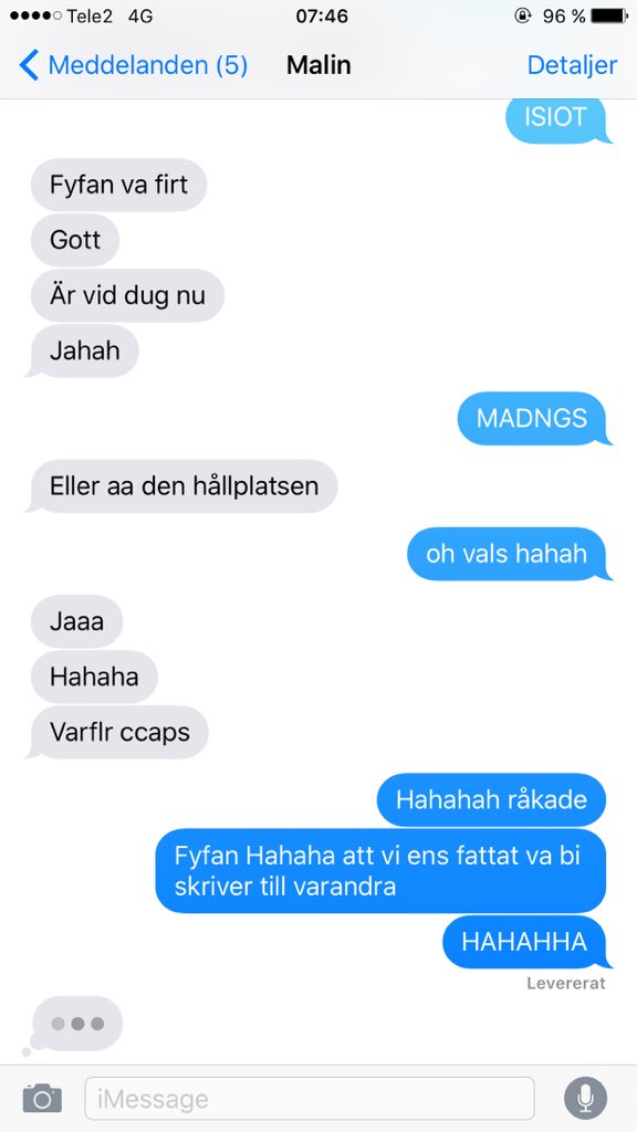 hannahrainio's tweet photo. Hur jag och Malin kommunicerar https://t.co/wp3GAkn78p