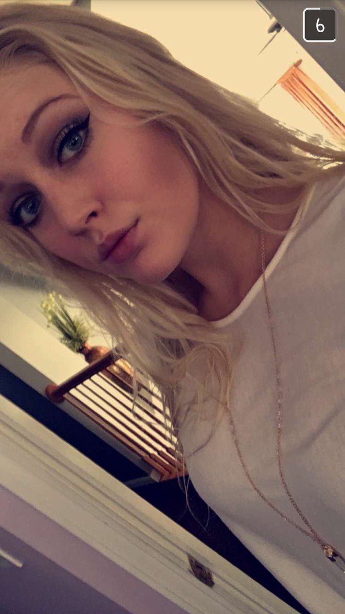 infidelcastros's tweet photo. Just saying I have the MOST BEAUTIFUL girl friend in the world @karleybarley98 😍😍😘 https://t.co/XEg3vpNyTp