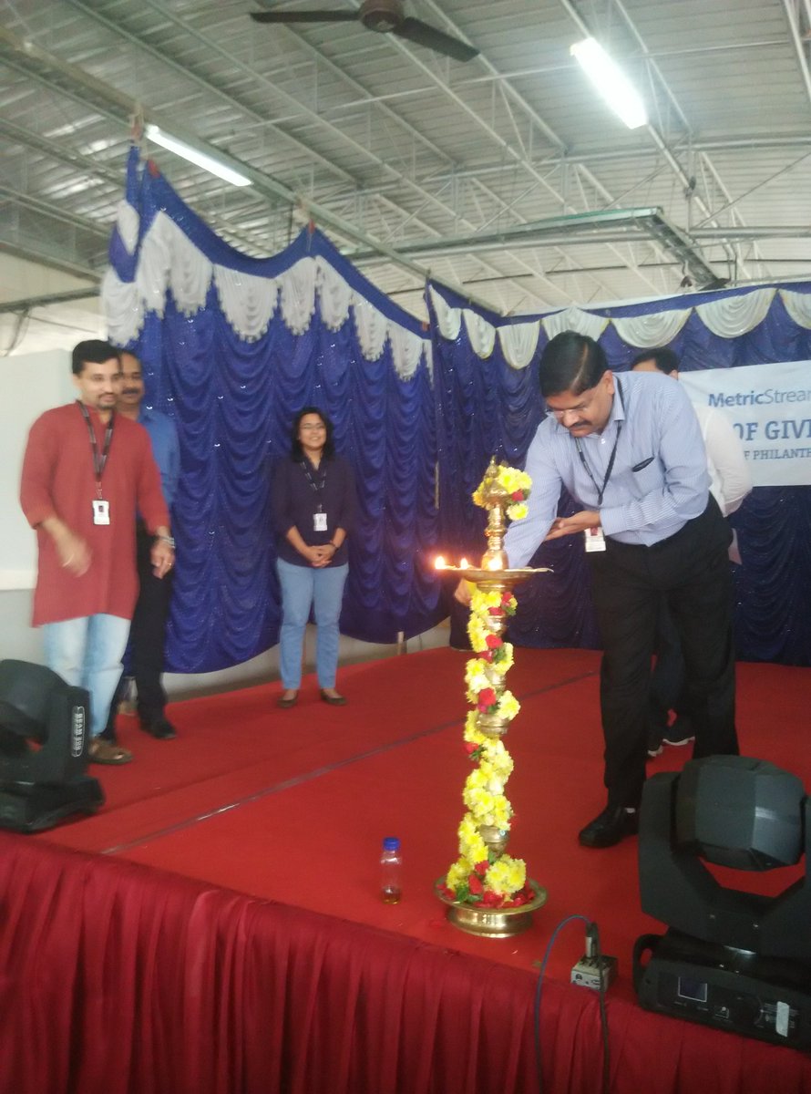 NiharG1's tweet photo. Our #joyofgiving @MetricStream started with a big bang with India Leaders lighting the lamp. https://t.co/2PGoRVQjfi
