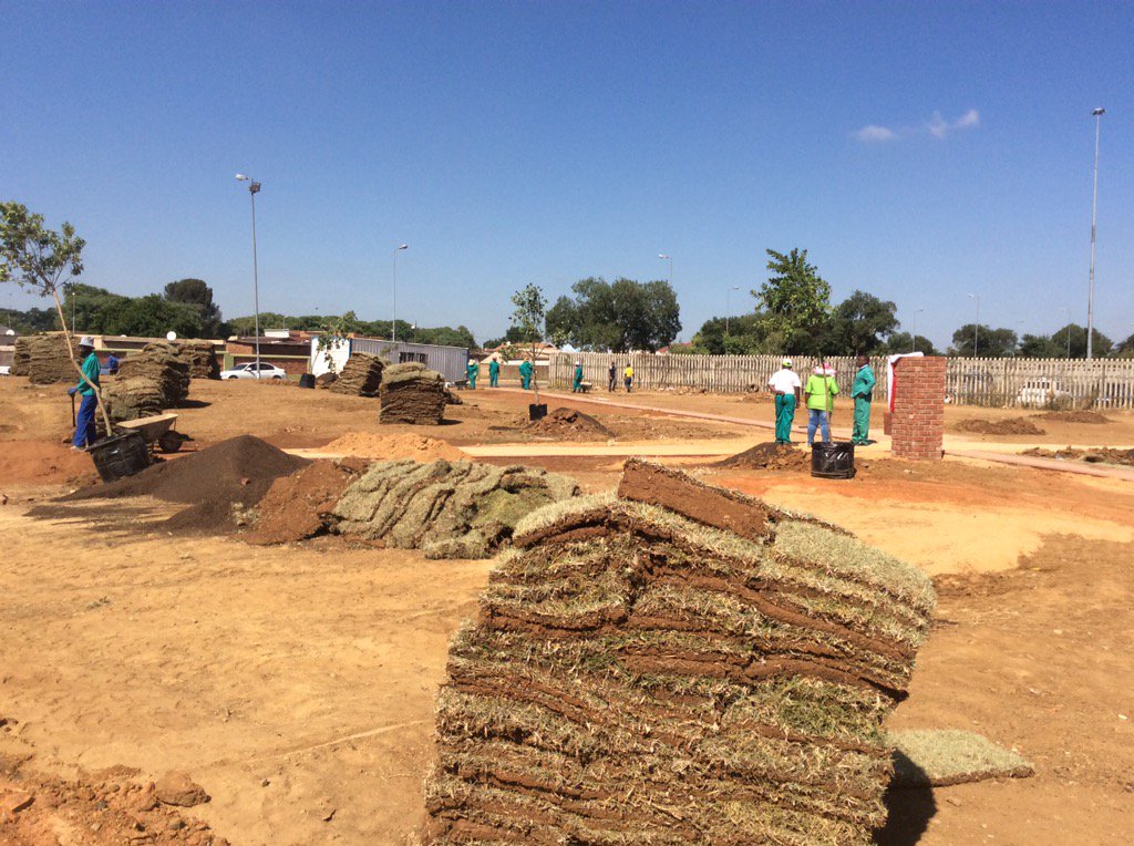 CityTshwane's tweet photo. Tshwane employees hard at work building a new Park next to HM Pitje Stadium. #ntirhisano #Kukamaoto @lolomokgobi https://t.co/kPV3nhreK3