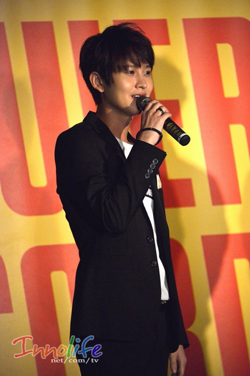 taeheon618's tweet photo. ミヌの写真……(´・c_・`) RT @innolifenet: ZE:Aのキム・テホン、12月7日軍入隊
https://t.co/OVtuJbVaTT
#ZEAのキム・テホン #ZEA #キム・テホン https://t.co/87v9OtiOwa
