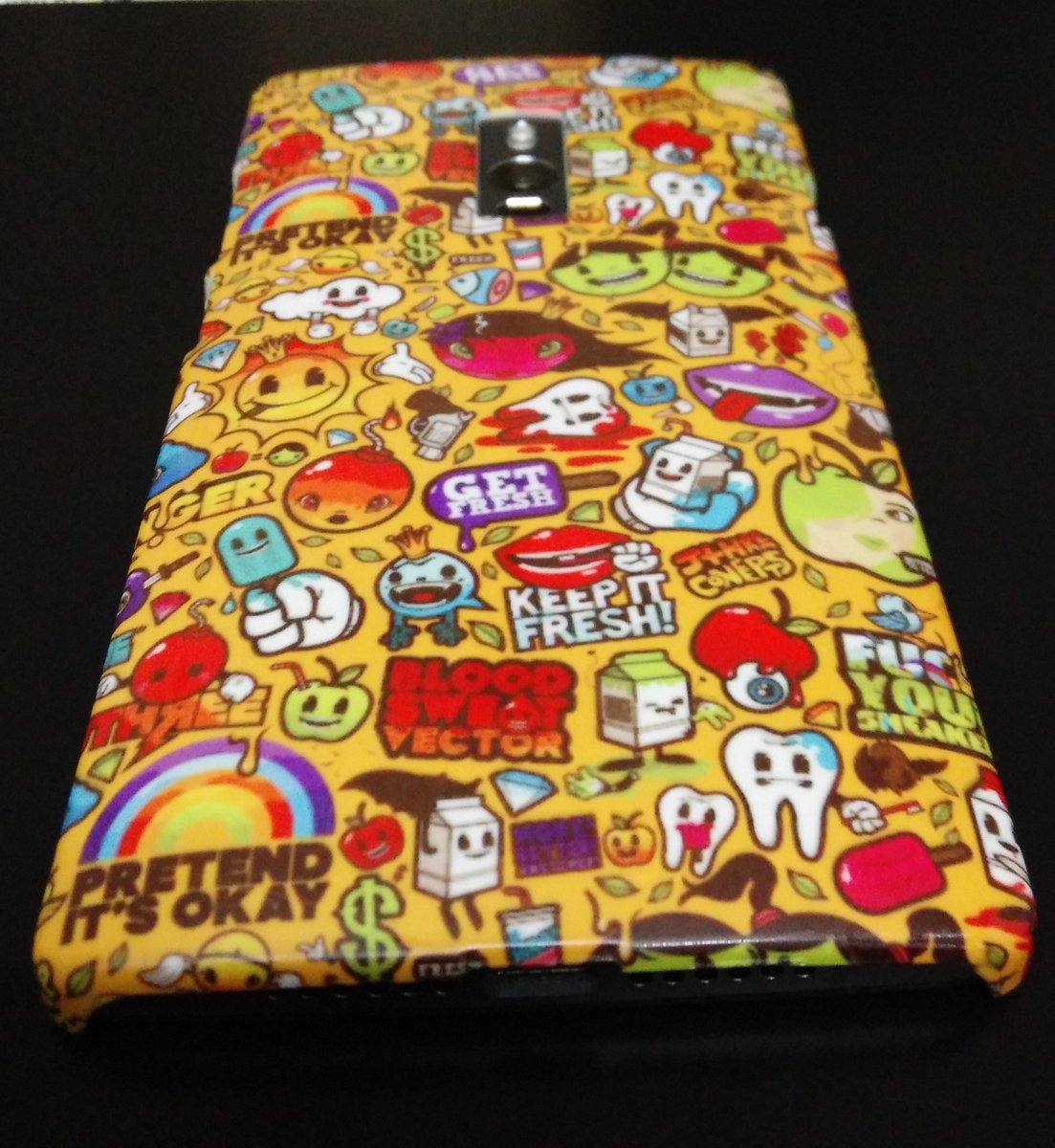 MichaelAnish's tweet photo. @PickPattern Thank you so much dear team for this beautiful back cover for my OnePlus 2. 💝����In love with it 😍 U rock! https://t.co/RnIckC3OtN