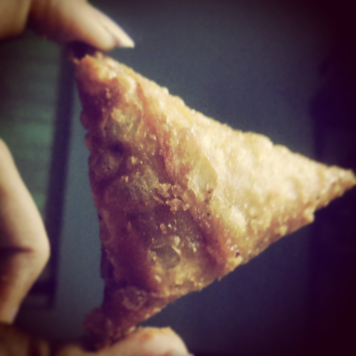 knowranjani's tweet photo. Geometricsamosa_teatime https://t.co/Rjfq7Wx6ni