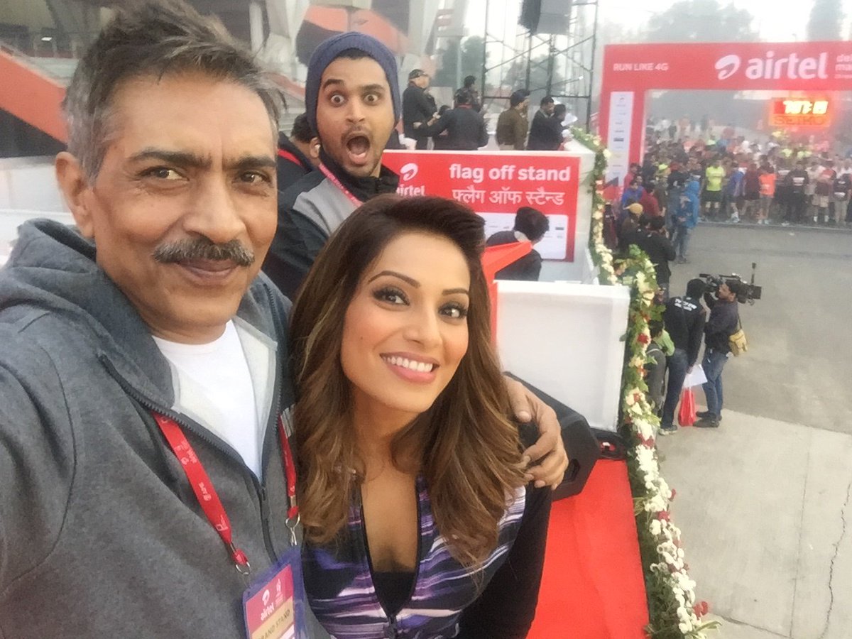 BollywoodH's tweet image. #PrakashJha supports the '#RunforRespect' : Bollywood Helpline bollywoodhelpline.com/news-gossips/f… via @BollywoodH