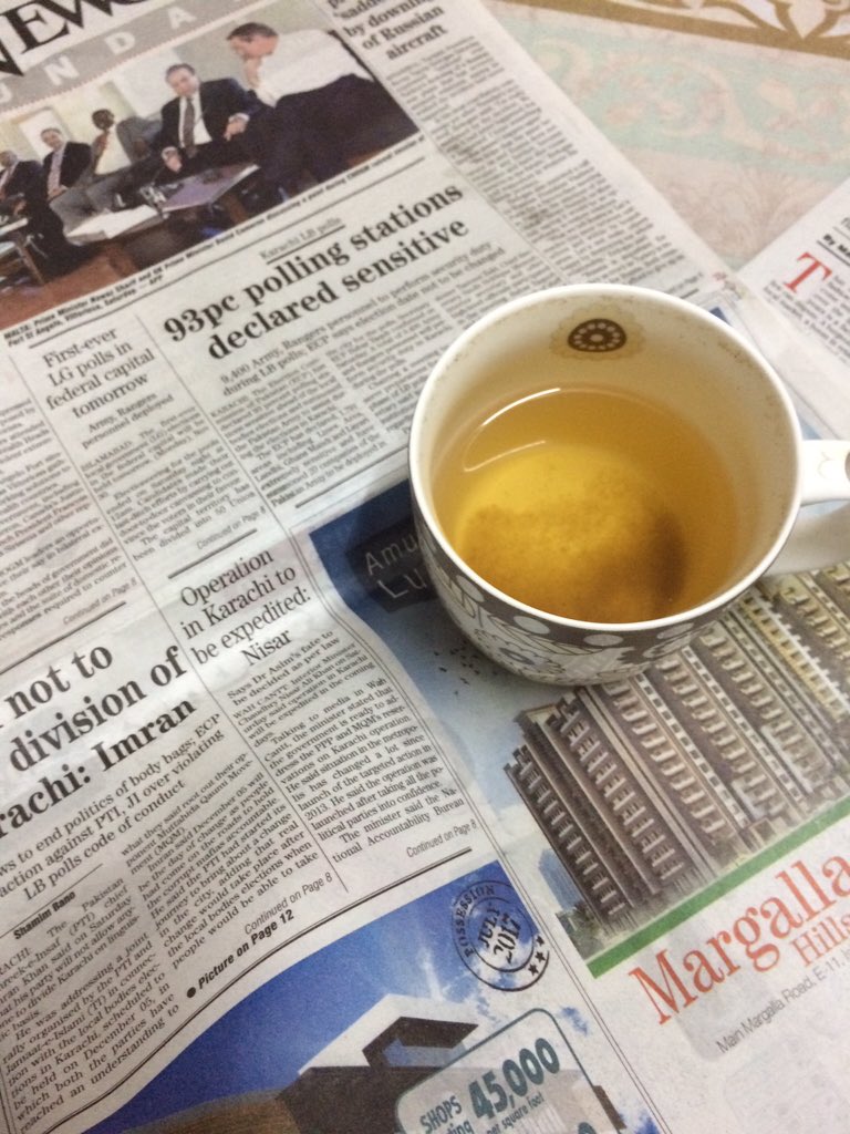 sskssk2014's tweet photo. A Green Tea a Day, Keeps the Hunger Away 🙃😉 #BrunchTime #ToBeUpdated #ReadingTime #GreenTea #CozyMe 😬 https://t.co/Y8a3RzaEVs