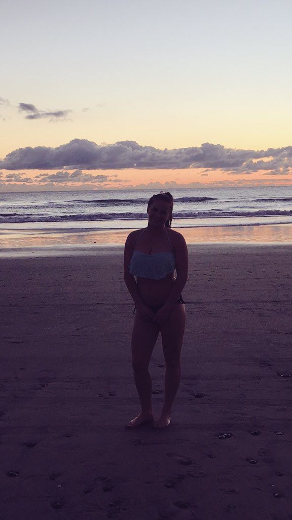babebills_17's tweet photo. 💞🐋🐠🌊 https://t.co/J88HAQy5jB