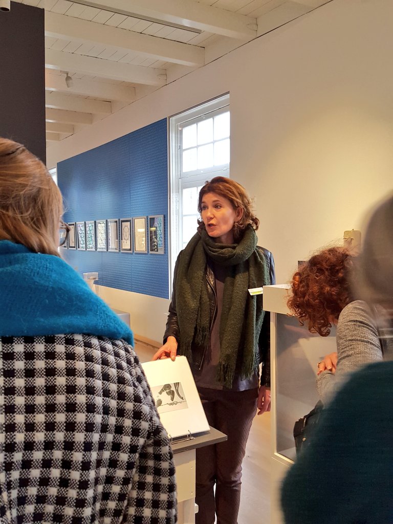 zilvermuseum's tweet photo. Caroline Krull vertelt over de expo van Ping naar Bling. #zs2015. Kandelaar van Gabri Schumacher. #schoonhoven https://t.co/Wa30gwXBt4