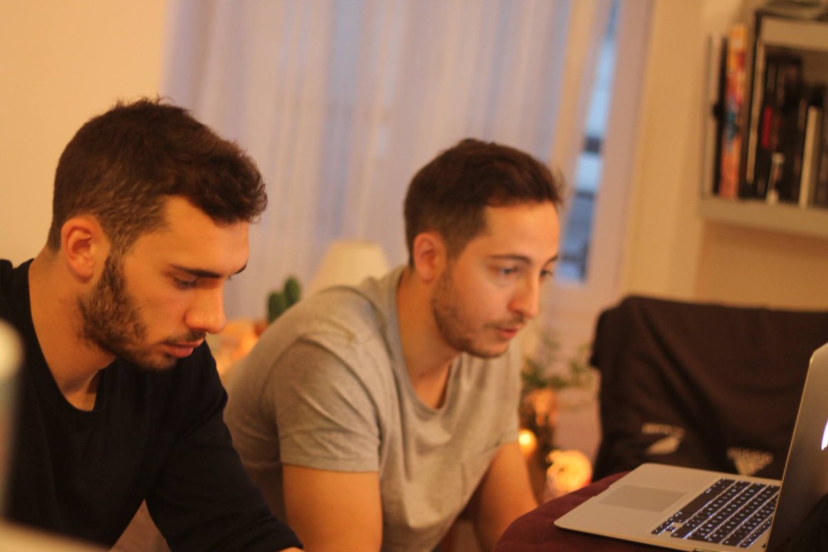 Pierre Folk et <a href="/Collectif_BLBC/">Collectif BLBC</a> en direct avec Bangalore, pour le vernissage de la premiere expo Please Find Enclosed