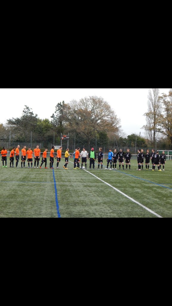 FcImmaculee's tweet photo. Quand à l'équipe première, qui jouait à 15h à l'immac a su chercher la victoire 3-1 contre l'AC Saint-brévin. https://t.co/QGY6xnkHpZ