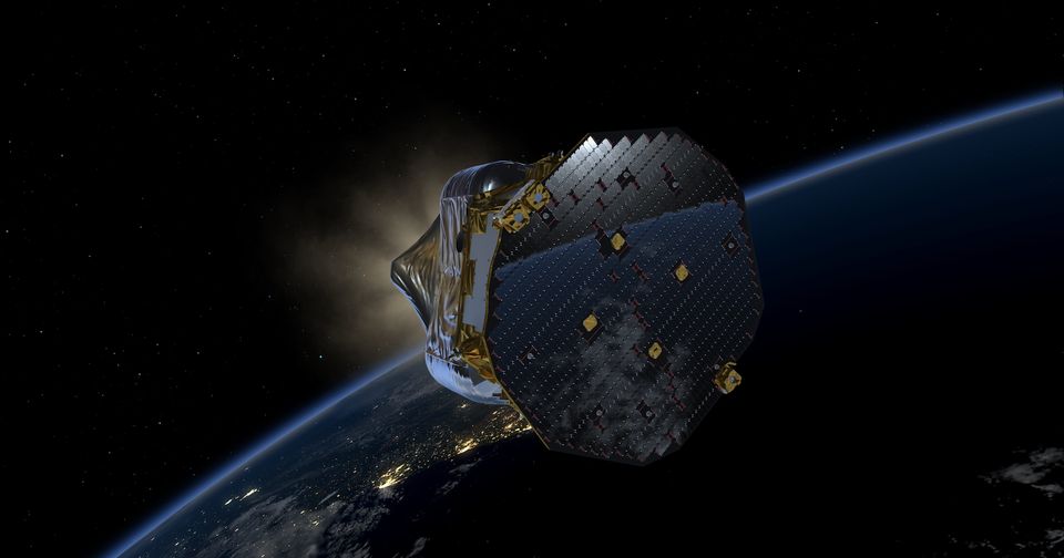 ESA_Tech's tweet photo. Video walk-through of #ESA_Tech in the stillest satellite to fly in space - #LISAPathfinder https://t.co/S0kczt6j0e https://t.co/rNwdMuTHIO