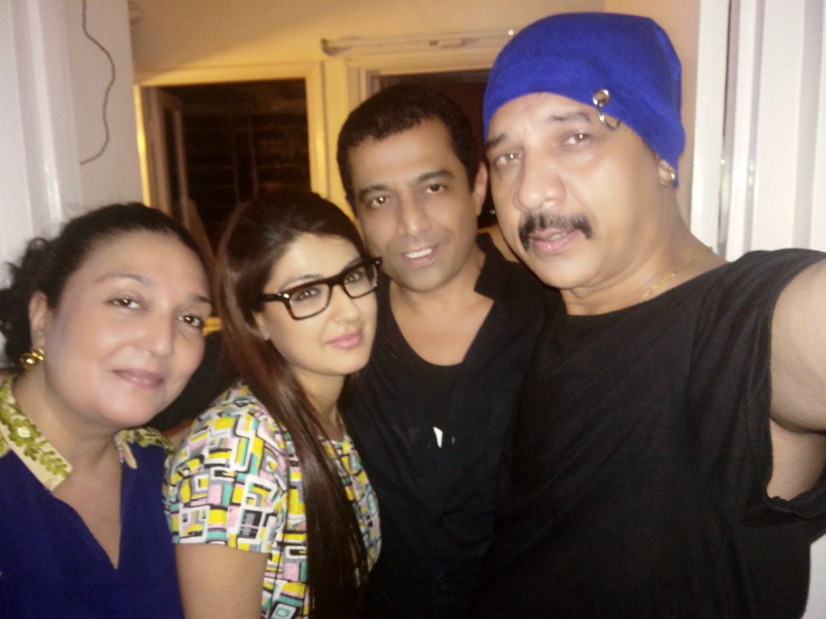 Embedded image permalink