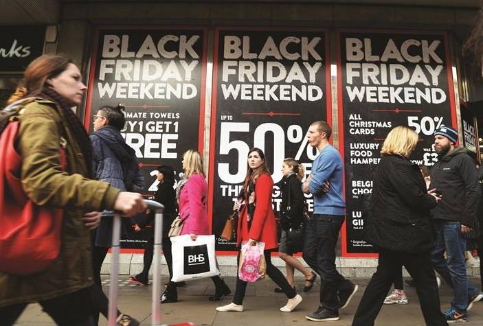 #BlackFriday sales down 10% from last year via <a href="/guardian/">The Guardian</a> #retailnews goo.gl/nEC89H