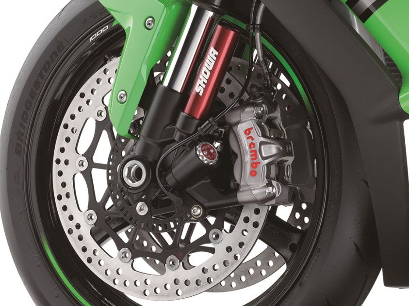 BremboBrakes's tweet photo. After 30 years, even #Kawasaki Ninja has converted to Brembo! #eicma2015 #BremboEN https://t.co/SYAKXZhbFu