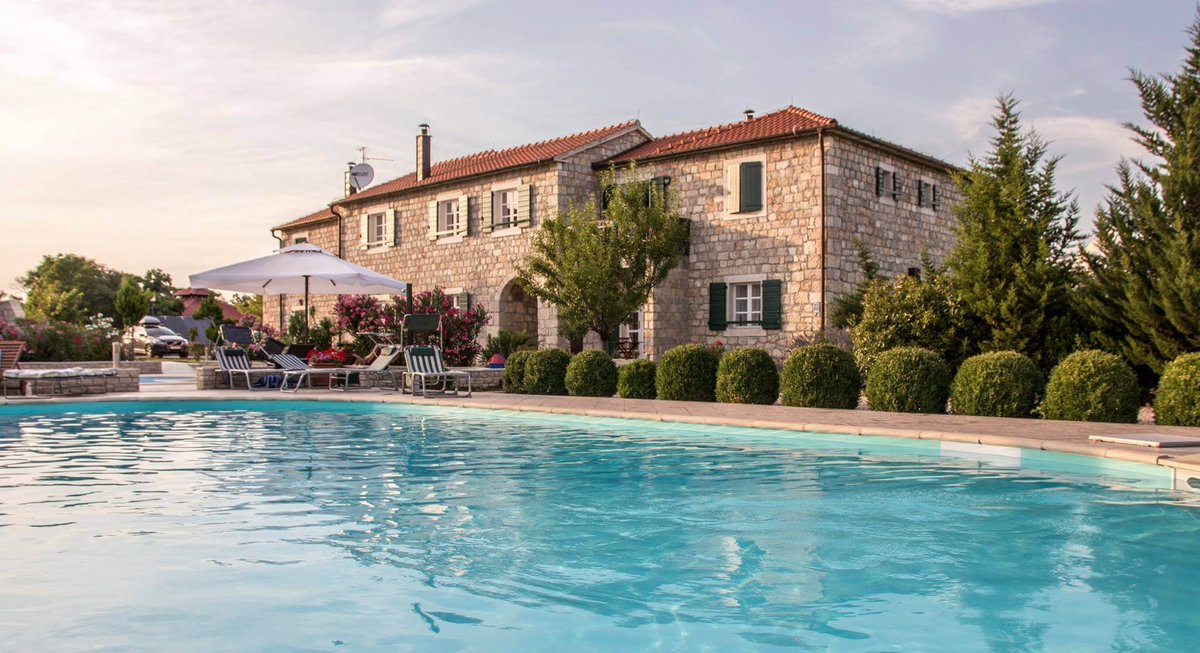 Traditional #Dalmatia meets new world comfort: bit.ly/1Q7QSDX