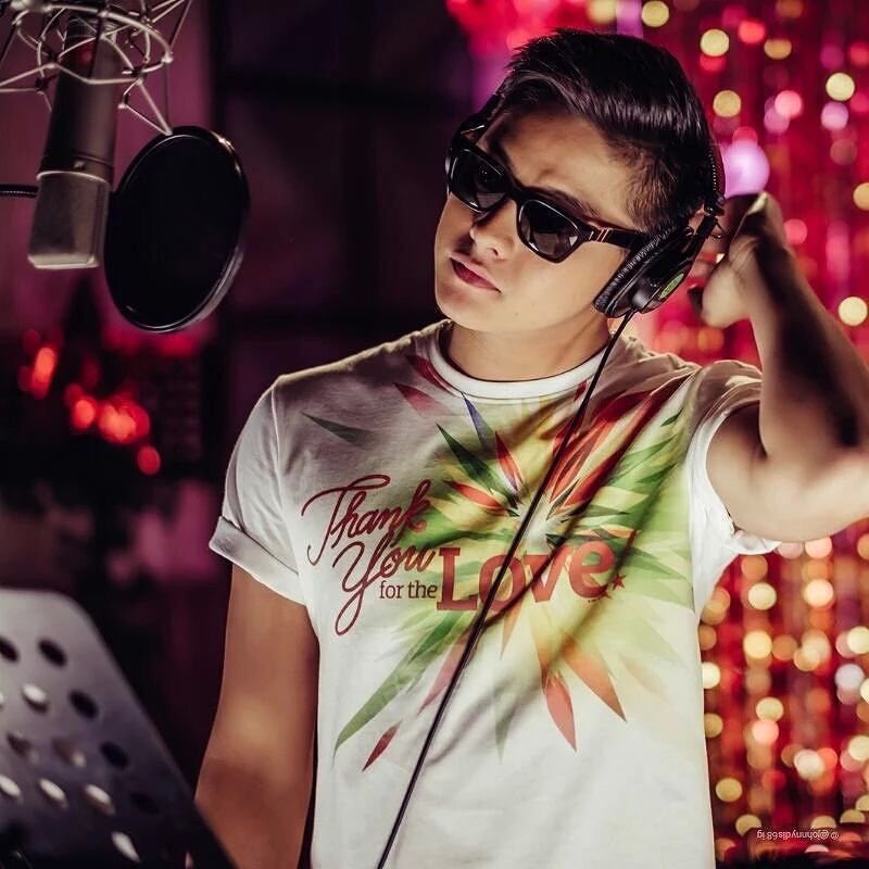 noitsangel's tweet photo. Deejay 😍 https://t.co/VEUuXrvq6Q
