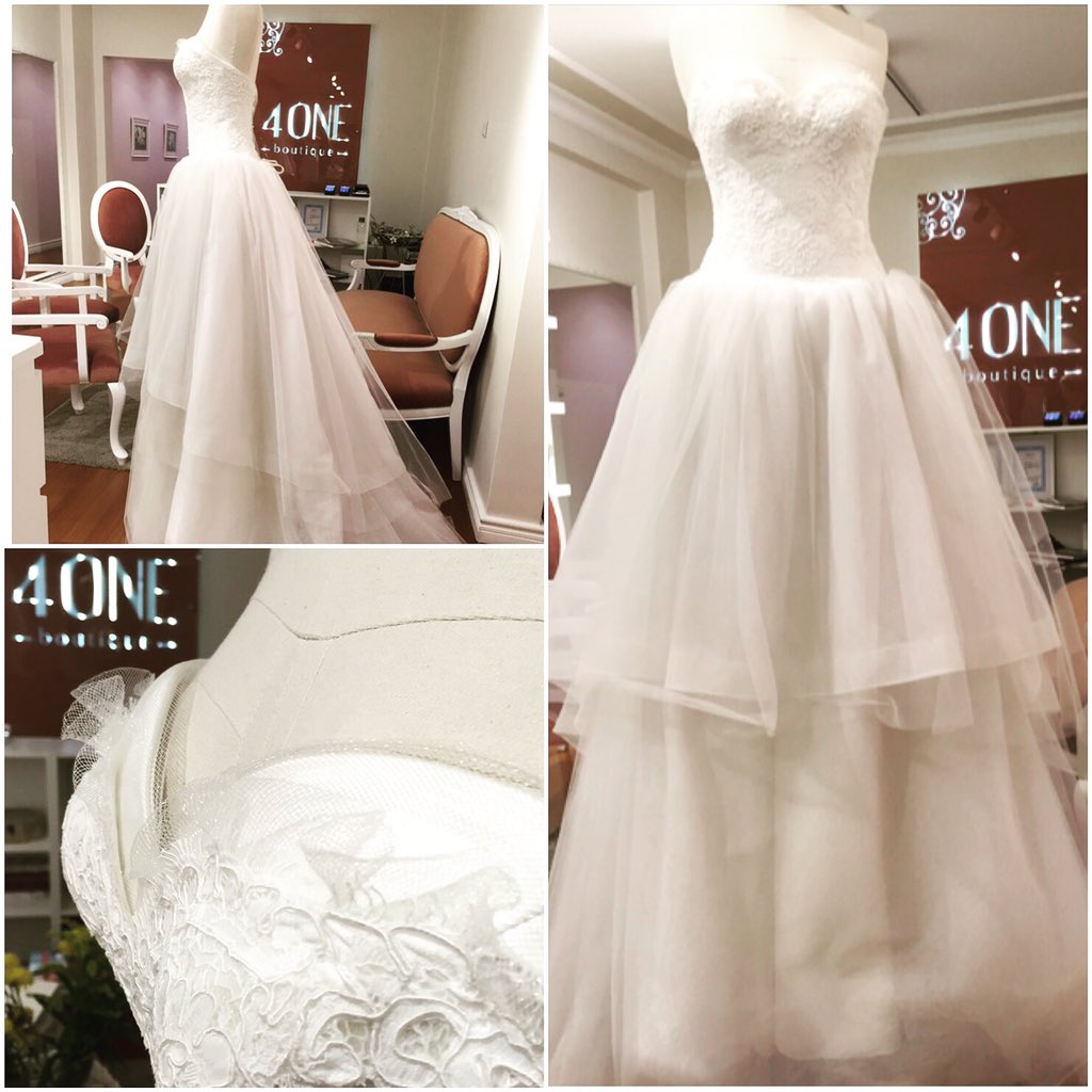 Bu gelinliğimiz %30 indirimde! Bu ve indirimli diğer gelinlikler için mağazamıza bekliyoruz! #gelinlik #indirim