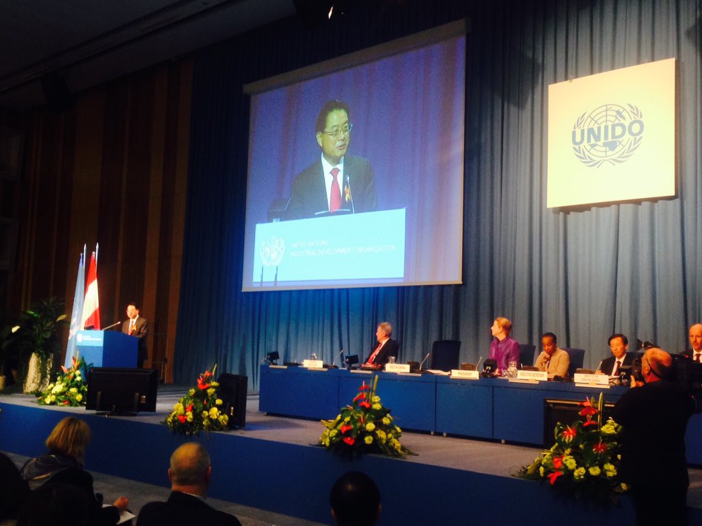 Discorso apertura da parte del Direttore Generale #LiYong alla #ConferenzaGenerale <a href="/UNIDO/">UNIDO</a>