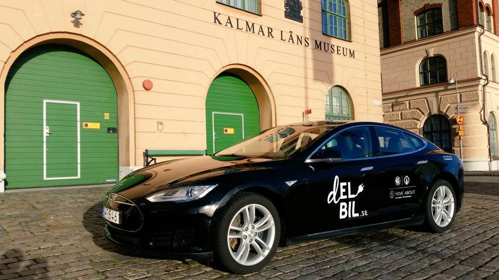 RT @MoveAbout_Swe: Idag inviger #Kalmar #elbilspool sin första #Tesla! Var med och dela #elbil du med! #dELbil #bilpool https://t.co/Vfrd8C…