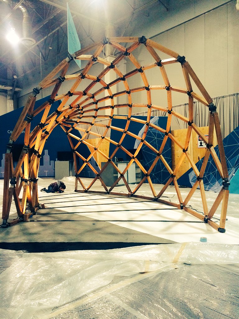 IamNathanKing's tweet photo. @vt_cdr + @MASSDesignLab  #lofab -2 assembled @autodesku in #vegas for #AU2015.@BUILDSpc @ArchDesignVT @AutodeskFdn https://t.co/WBtHoPf0rb