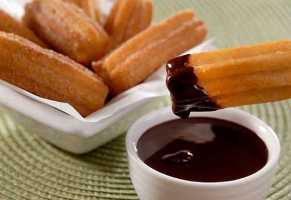 Bcn_FoodTours's tweet image. #SweetTour  #BarcelonaTours #Churrosconchocolate