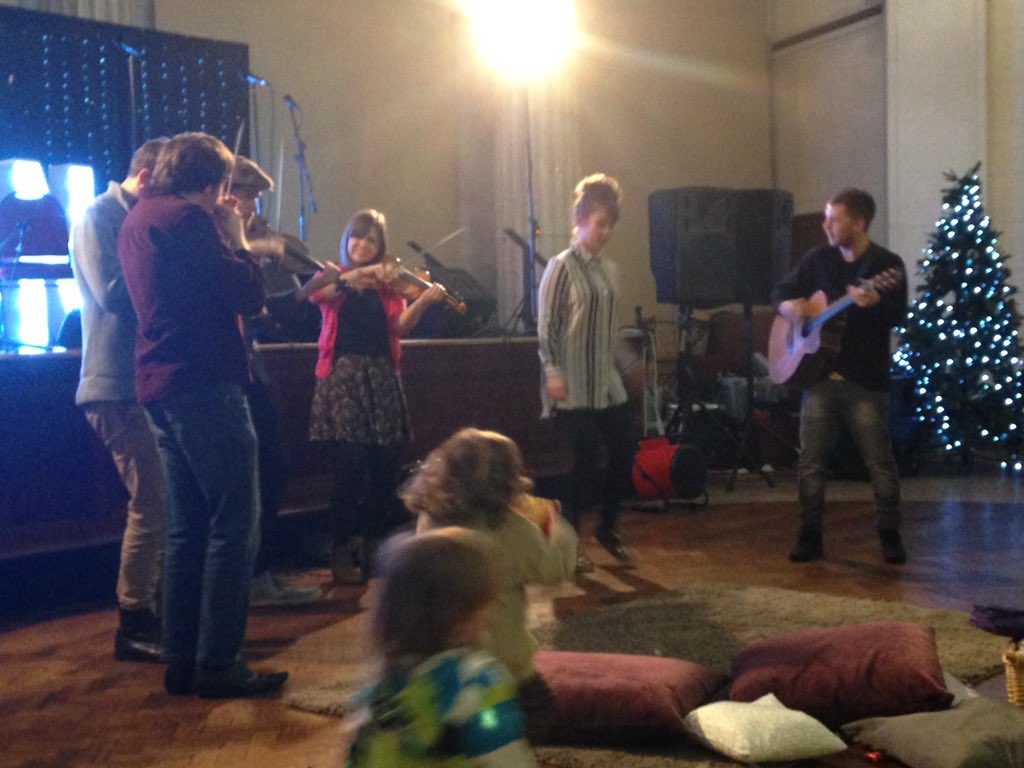 livemusicnowcym's tweet photo. Fantastic finale with @willharmonica @henry_webster & @CalanFolk #FestiveAll #livemusicnow https://t.co/o8QXXkW4OG