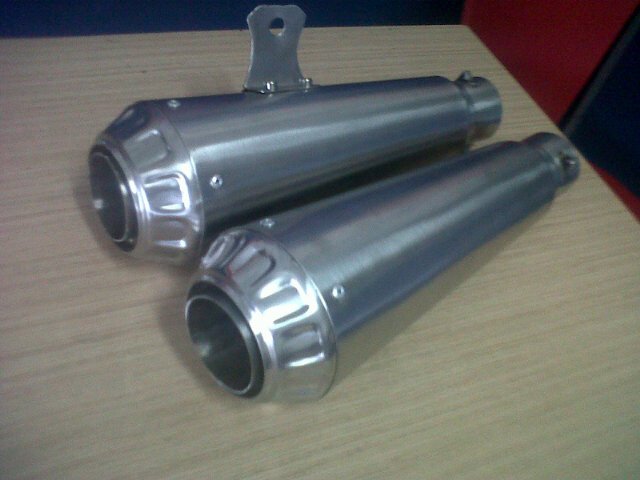 Lujenk  muffler tweet media