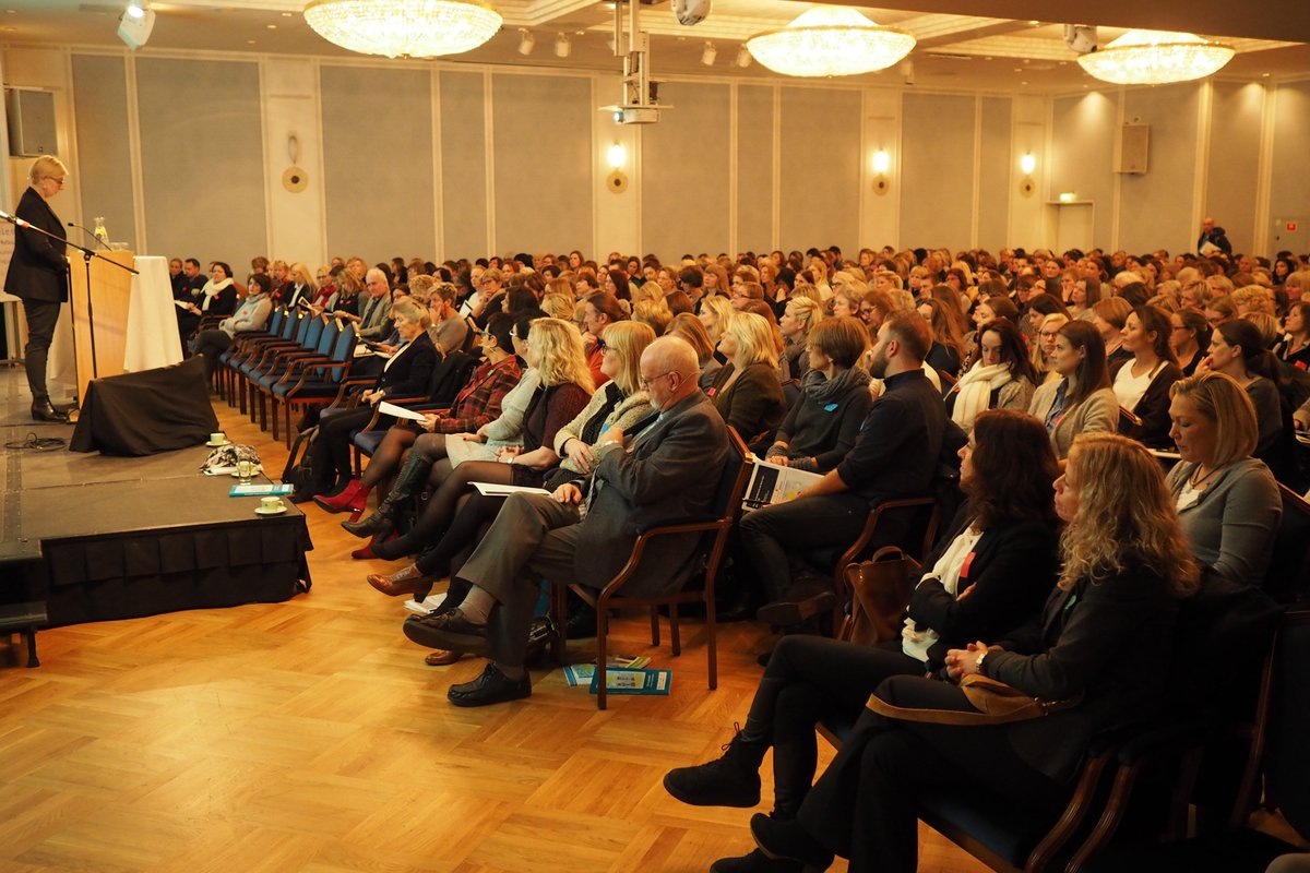 Helsedir's tweet photo. Statssekretær Lisbeth Normann fra @helse_og_omsorg åpnet konferansen Barn som pårørende i dag #bsp15 https://t.co/AUMxEJyiX5