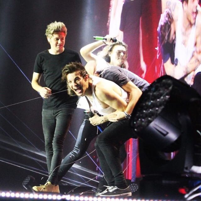 One Direction summed up in one picture #MTVStars One Direction