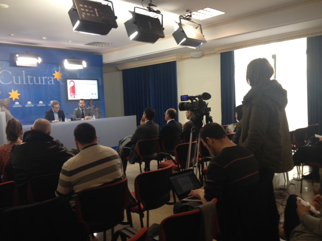 PleaseArt's tweet photo. Esta mañana se ha presentado la feria #PleaseArt en una rueda de prensa, acompañados por el @aytoSalamanca https://t.co/99lPJ40DQ4