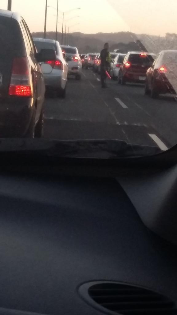 MMMassiel's tweet photo. @ATTTPanama parecen un cono mas porque no hacen NADA @AlvaroAlvaradoC @Trafico911 @TraficologoO https://t.co/Zj8exVjl8Z