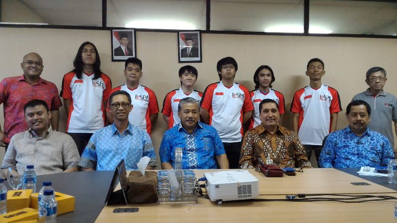 DuniakuNet's tweet photo. Indonesia Kirimkan Wakil untuk Bertanding di Kejuaraan Dunia e-Sports! -  https://t.co/nmae9kwknG https://t.co/iKJznDjagP