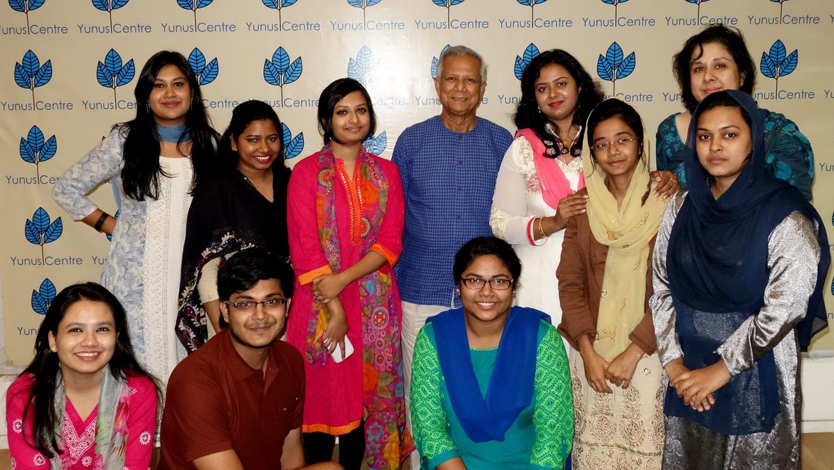 Yunus_Centre's tweet photo. Nobel Laureate Professor Muhamamd Yunus with the members of his delegation to One Young World 2015. #OYW2015 https://t.co/fjTBpvkf8v