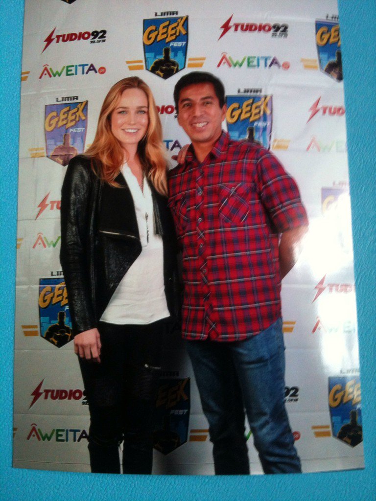 kikiafch33's tweet photo. Lo máximo #LimaGeekFest #caitylotz #daniellogan !!! https://t.co/XppDmRMBgc