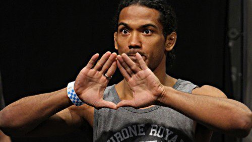 StrikeScoreMMA's tweet photo. Statistical Impact of @BensonHenderson's Clinch Game and other notes from #UFCSeoul https://t.co/C7XF7Rql3t https://t.co/n9BlY2sUfk