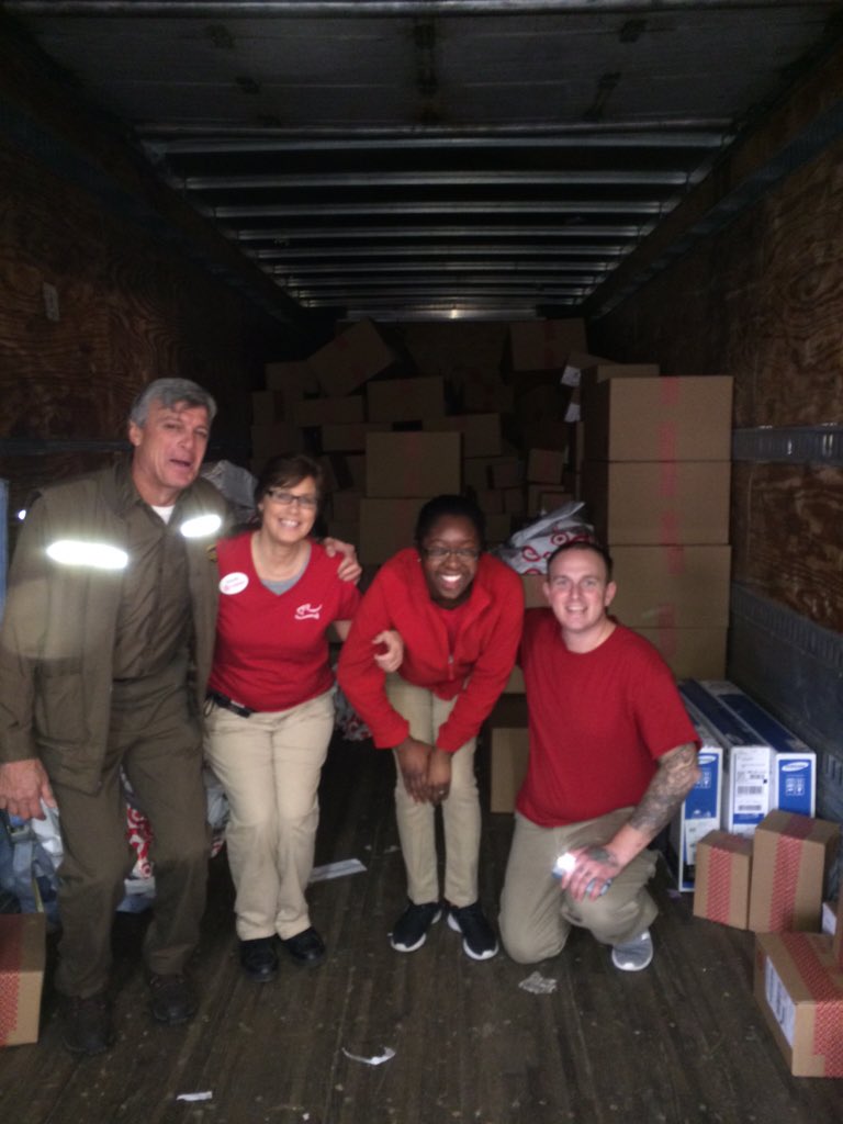 MWittkorn's tweet photo. 2384 SFSteam rox. Sunday's packed gets a special trailer out! @JennaWalker422 @mimiT2384 @neilstrongTGT @AEScrivano https://t.co/jPobQZWIyc