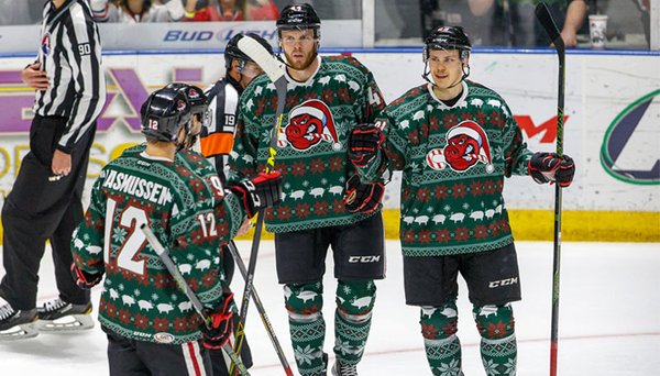 nhl christmas jerseys