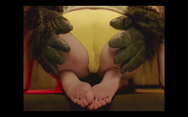 The Less I Know The Better: un #videoclip di #sesso e gorilla  goo.gl/ahVHKd