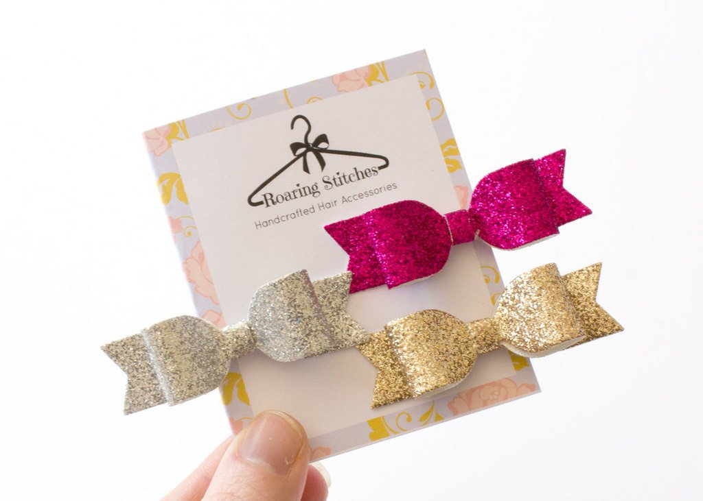 RoaringStitches's tweet photo. New item: Design your own mini bow glitter set - glitter hair clips - baby bows - choose from 28 colours - toddler … https://t.co/d7zojHwXkX