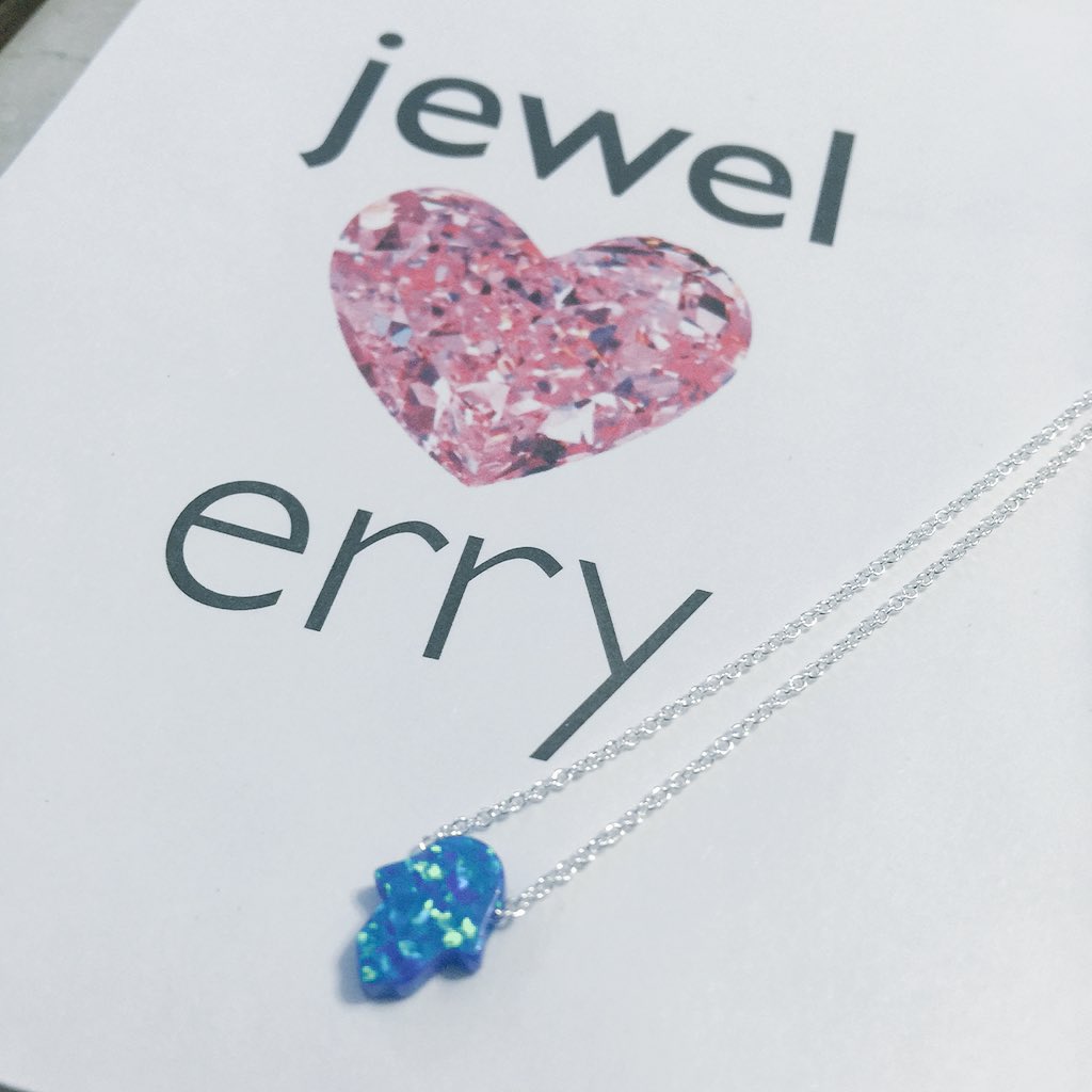 trideltapitt's tweet photo. S/O to @aephi_pitt for the awesome #jewelerry trunk show going on in the WPU lower lounge right now! Check it out!!! https://t.co/9hGnIZcoiM