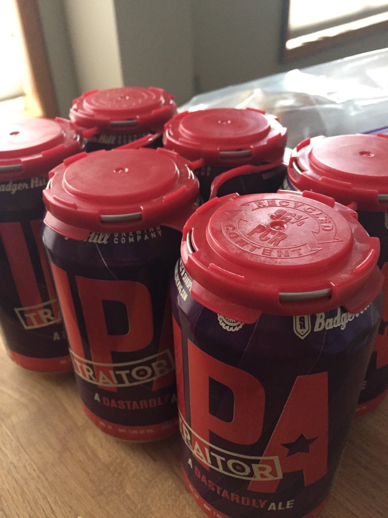 SpillerHighLife's tweet photo. If I'm going to be snowed in tonight, I had to pick up the essentials. @BadgerHillBeer #traitorIPA https://t.co/FUGQuadmtl