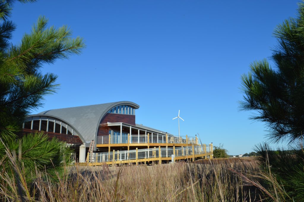 Stephen50080349's tweet photo. @kojoshow Check out another LBC project, Brock Enviornmental Center by SmithGroupJJR in VA https://t.co/cHjlCW1omT