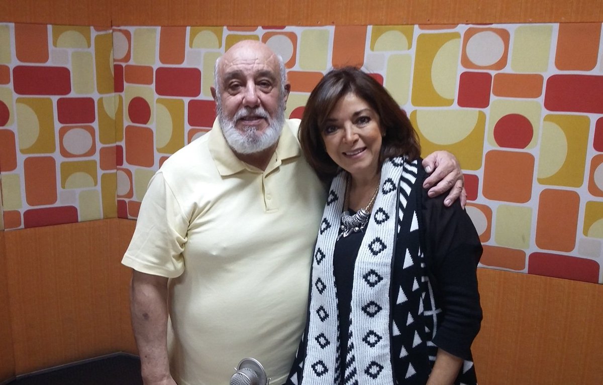 lamujeractual's tweet photo. La neuropatía, es el tema que estamos abordando con el @DrJLManrique Médico naturista Director de @LaboratorioSol https://t.co/QFHPy4yBhV