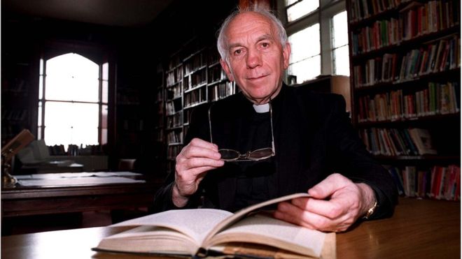 BBCTalkback's tweet photo. Rev Ken Newell is on-air now paying tribute to his friend, the Redemptorist priest Fr Gerry Reynolds, who died today https://t.co/k6CJDnYKgY