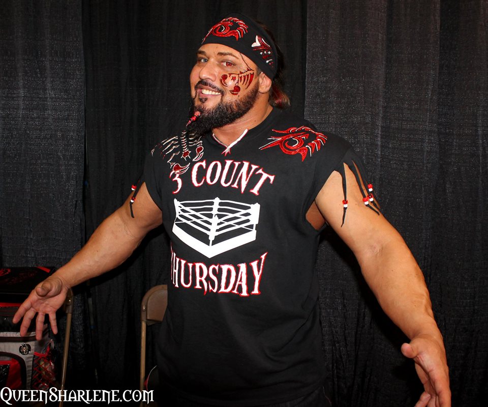 RedScorpion717's tweet photo. If I've said it before, I'll say it again, If I can touch it, then I can #Scorpify it. @3CountThursday #DontGetStung https://t.co/h2VYPDnPra