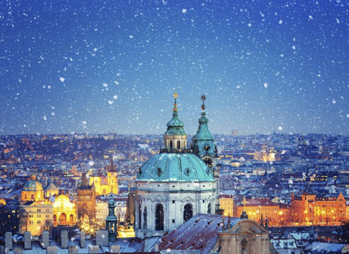 Tripaya's tweet photo. A stunning #Christmas wonderland! Set your budget and check if you can wake up in #Prague - https://t.co/uZpwtF0qWF https://t.co/MJKTqQ9rHj