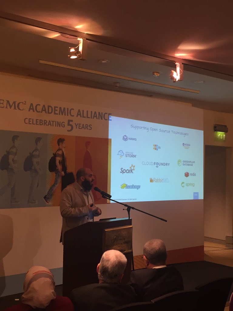 joworf's tweet photo. Supporting #OpenSource technologies that can be used as part of the @EMCacademics #DataScience curriculum @EMCForum https://t.co/TCveE8MQJe