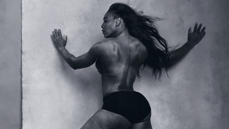 LaPausaCaffe's tweet photo. Serena Williams è così muscolosa che, se si appende il calendario Pirelli su un muro pericolante, lo tiene su. https://t.co/HNK24W6ZBL
