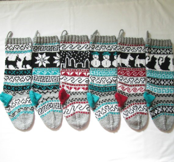 GigiSantasSocks's tweet photo. I sold lots of these grey #christmasstockings last year #knitting #dogstocking #catstocking https://t.co/NQrO2yMmLd
